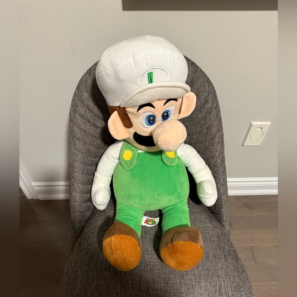 Nintendo Super Mario Luigi plush
